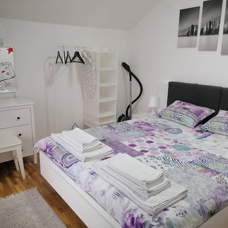 Nenadovic Apartman Obrenovac  Buitenkant foto