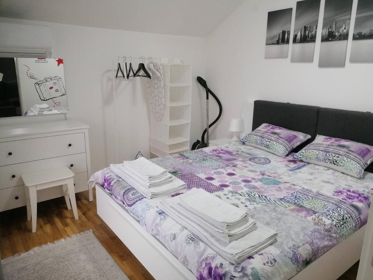Nenadovic Apartman Obrenovac  Buitenkant foto